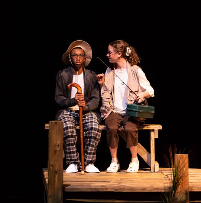 Duluth High School Actors Learn About Life on the Stage