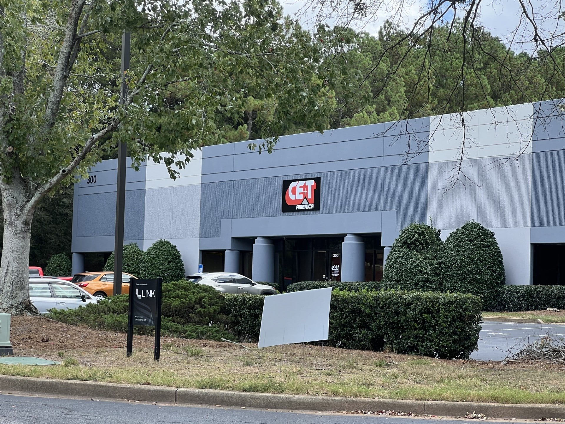 Exterior of office and manufacturing building for CE+T America